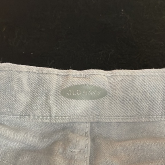 Old Navy Denim Bleached Cuffed Shorts - Size 8 - Picture 4 of 8